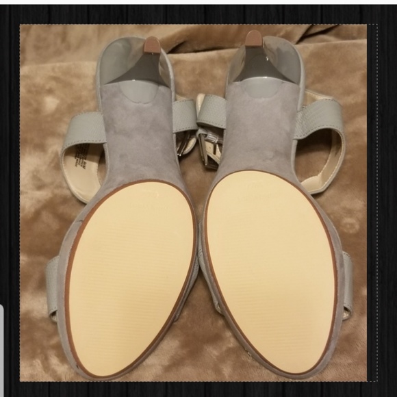 Nine West Women Gray Heels Size 9 1/2 M NWOT - Picture 3 of 8